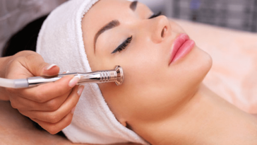 Navigating the World of Microdermabrasion Machine Manufacturers: A Comprehensive Guide