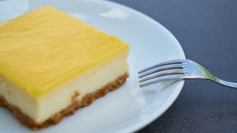 From No-Bake Lemon Cheesecake to Pound Cakes, 5 Mouth-Watering Cakes You Can Bake at Home
