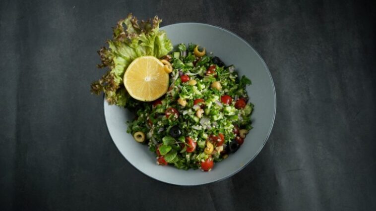 Mediterranean Diet Recipes: From Greek Salad to Tabbouleh, Watch Videos of Delicious Dishes From the Healthy Diet To Try Yourself